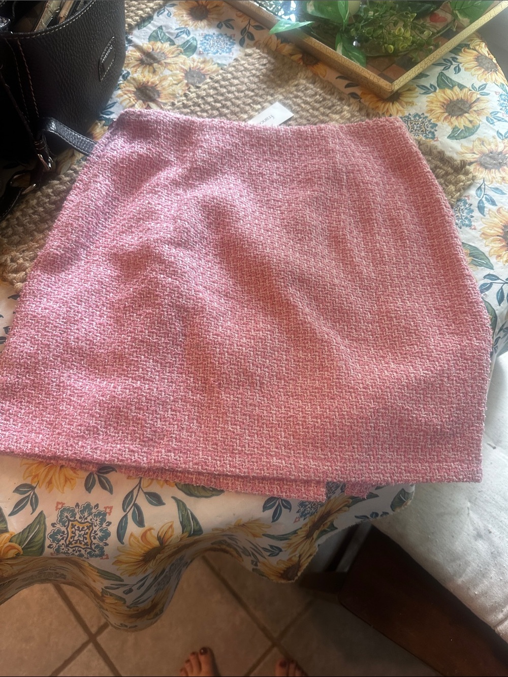 Francesca's Collections Pink Tweed Mini Skirt